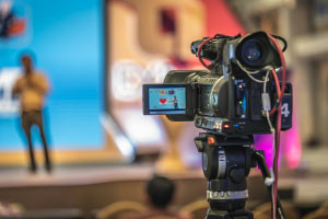 Estudios de medios: entretenimiento y medios de difusión
