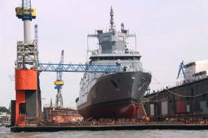Manutenzione e riparazione di apparecchiature elettriche marine