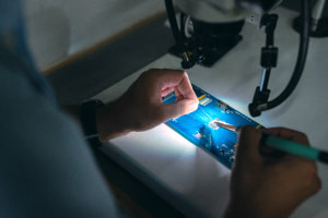 Diploma in costruzione e installazione di sistemi integrati