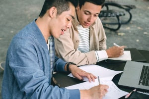 Polinomios y factorización para estudios generales
