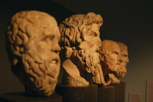 Diploma em filósofos políticos influentes