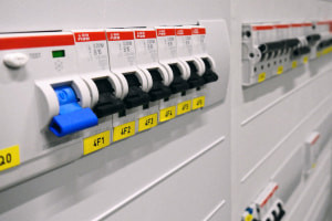 Progettazione di interruttori automatici a bassa tensione