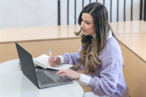 Diploma em Fundamentos da Redação de Teses