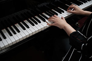 Reproduce música de oído: de principiante a experto