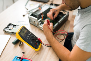 Una guida pratica ai test degli apparecchi portatili (PAT)