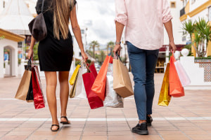 Elementi essenziali per sfuggire al consumismo