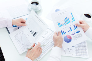 Estratégias financeiras: orçamento, investimento e gerenciamento de riscos