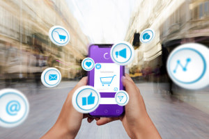 Introduzione al commercio sui social media