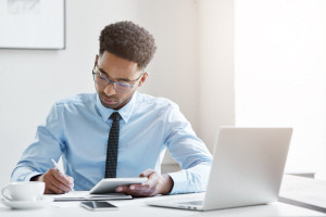 Gestione del budget delle risorse umane: pianificazione finanziaria strategica per professionisti