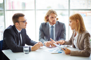 Dominar los objetivos y la relación en las negociaciones de ventas de alto riesgo
